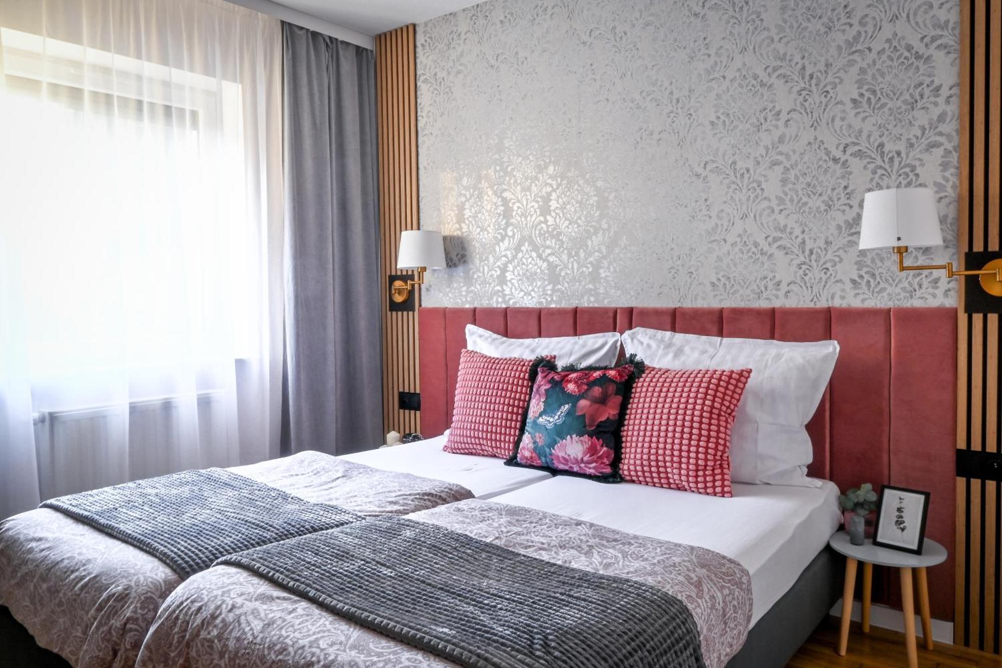 Malinowelove Aircon, 3 Rooms, Parking, Ogrod Krasków Exteriör bild